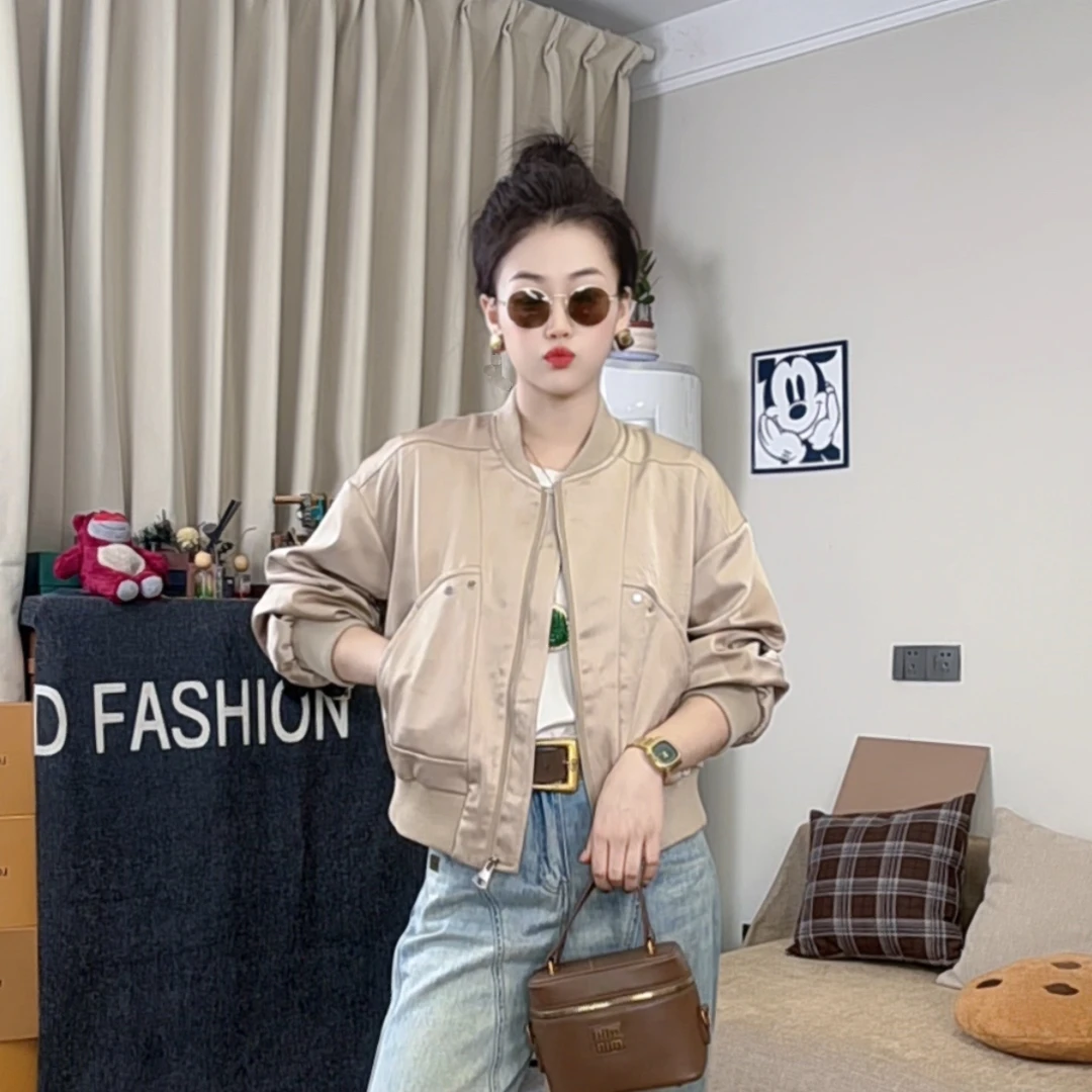 2025新款秋季纯色立领短款棒球服外套女休闲显瘦简约夹克上衣潮