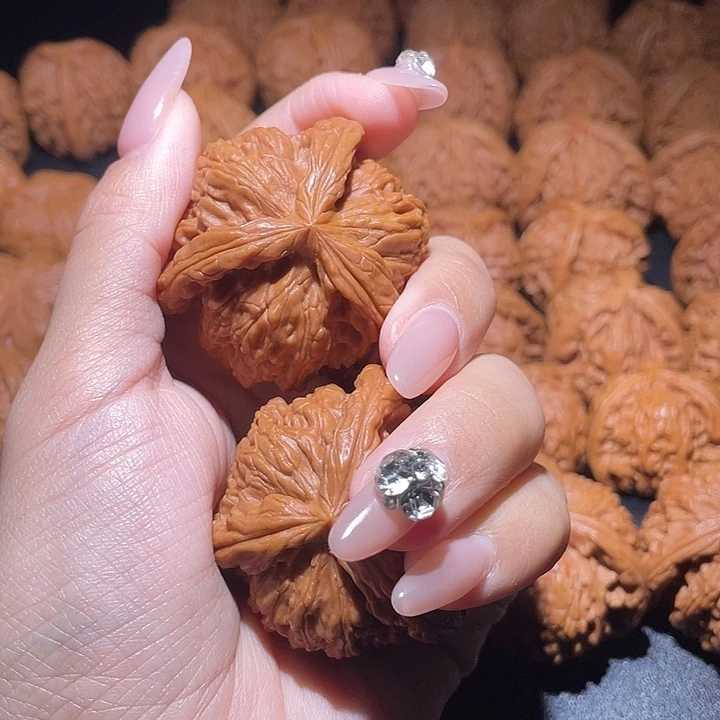 现***单吊坠文玩核桃好想