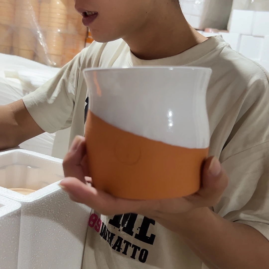 瑕疵罐子无底孔11口11高1个