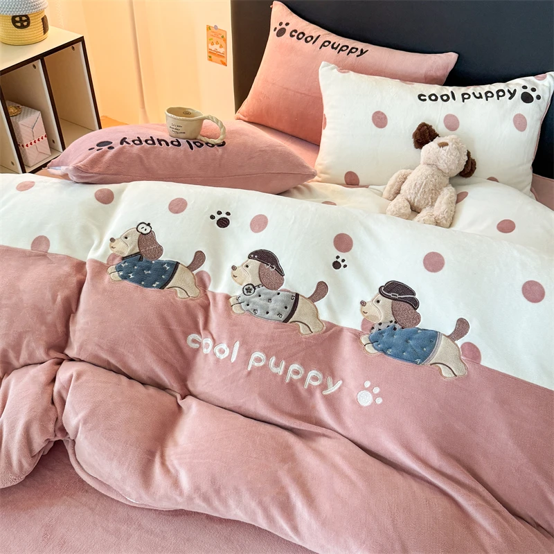 2025高克重牛奶绒卡通贴布绣四件套秋冬加厚加绒双面绒学生宿舍