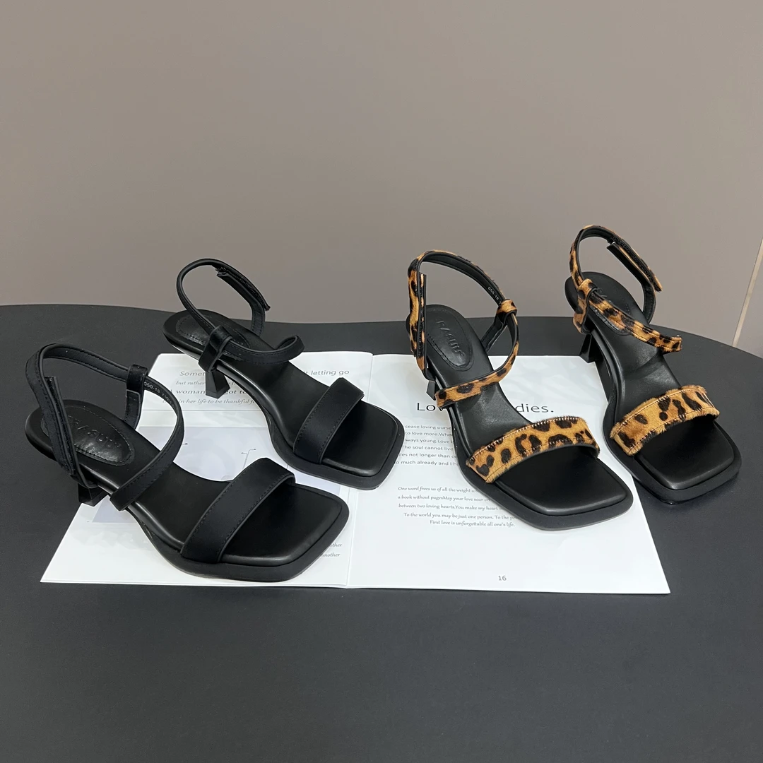 欧货真皮女鞋2025夏新款时尚方头细跟一字带仙女风露趾高跟鞋凉鞋