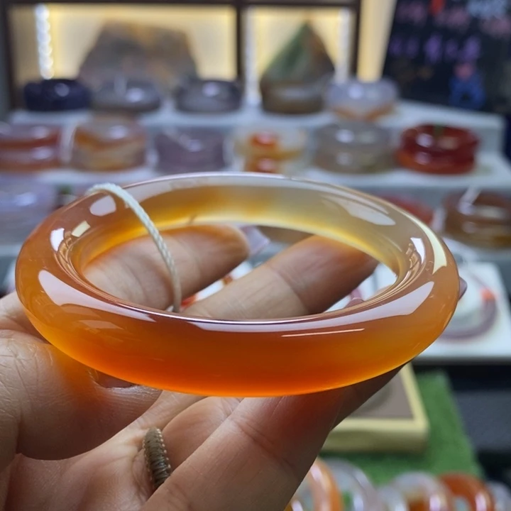 手镯玛瑙/玉髓未镶嵌