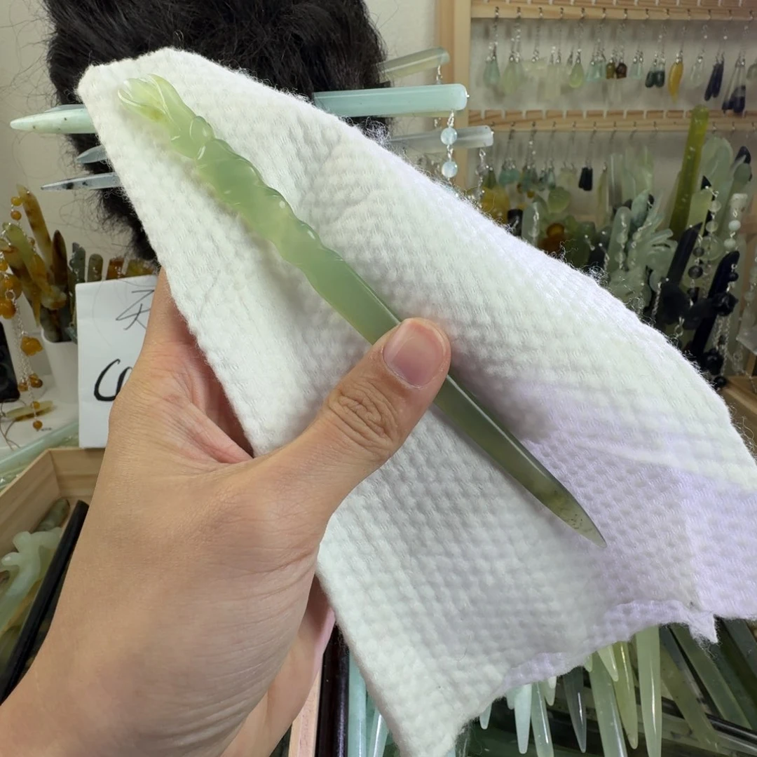 蛇纹石玉发饰未镶嵌