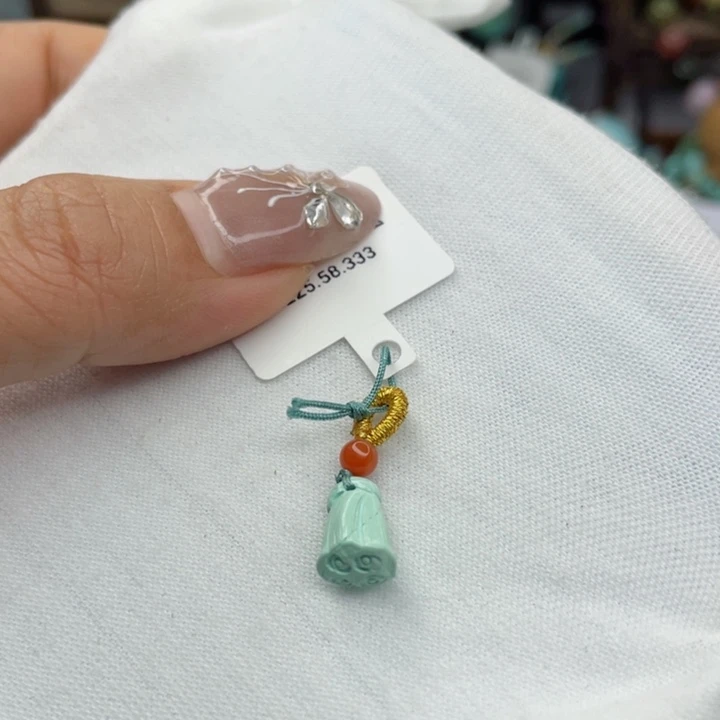 南红玛瑙未镶嵌珠宝奇石