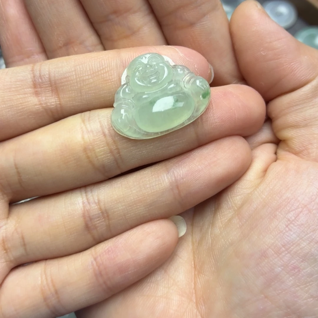 翡翠未镶嵌颈饰飘花佛公