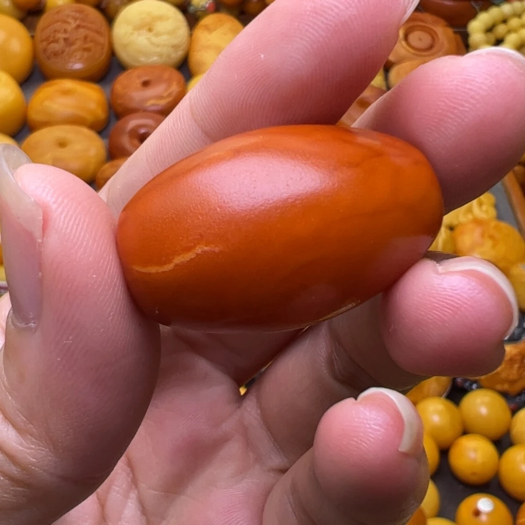 蜜蜡未镶嵌珠宝奇石