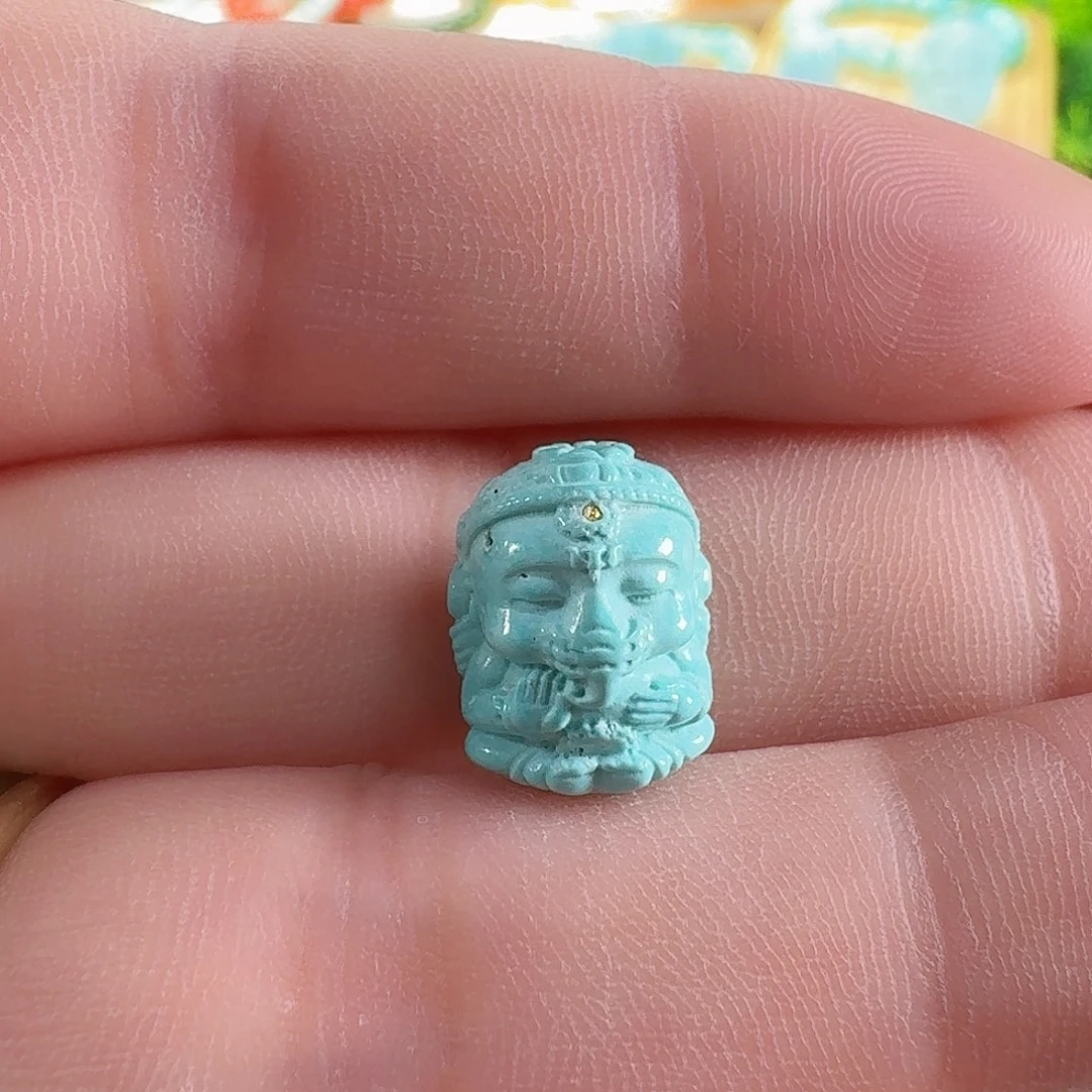 绿松石未镶嵌颈饰