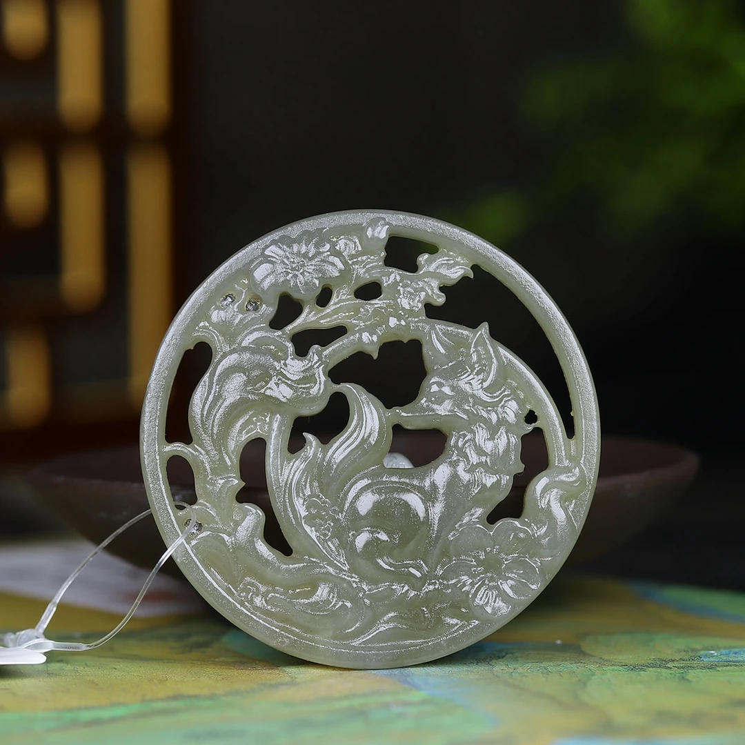 1110172和田玉狐狸玉佩