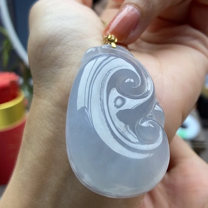 翡翠18K金镶嵌颈饰吊坠76