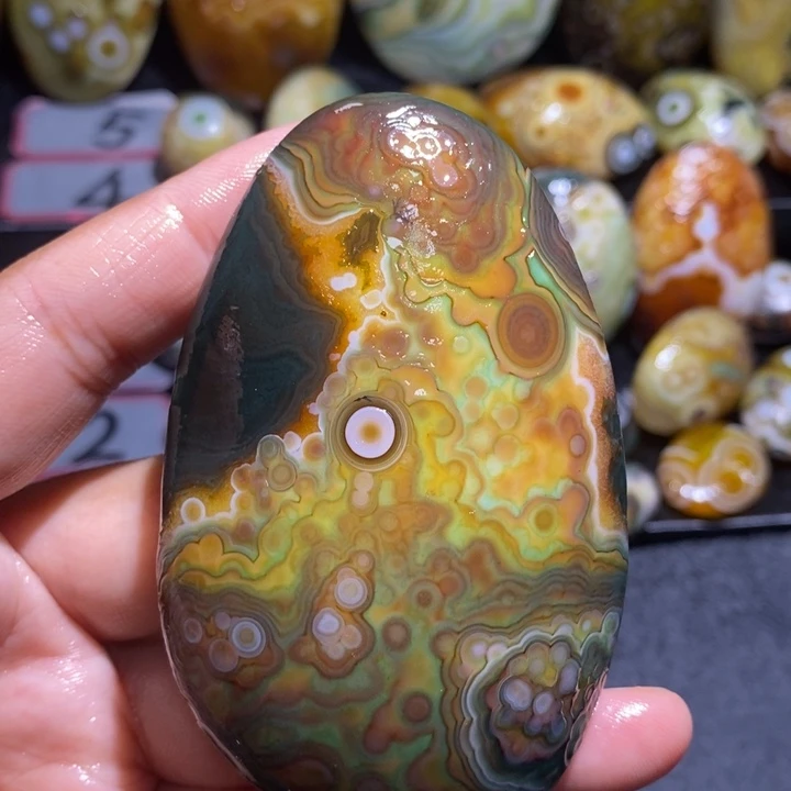 玛瑙/玉髓未镶嵌珠宝奇石41