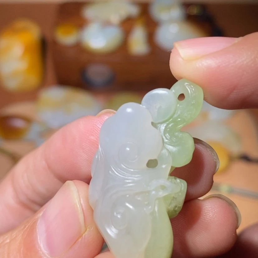 【闪购商品】颈饰未镶嵌和田玉（糖玉）