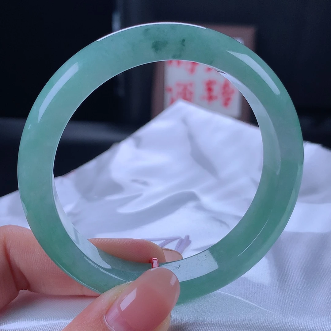 未镶嵌手镯翡翠128