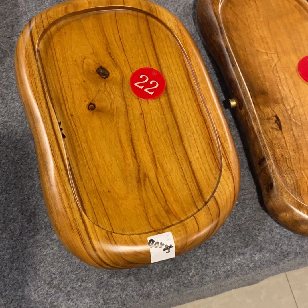 一****?香樟木自然随形茶盘