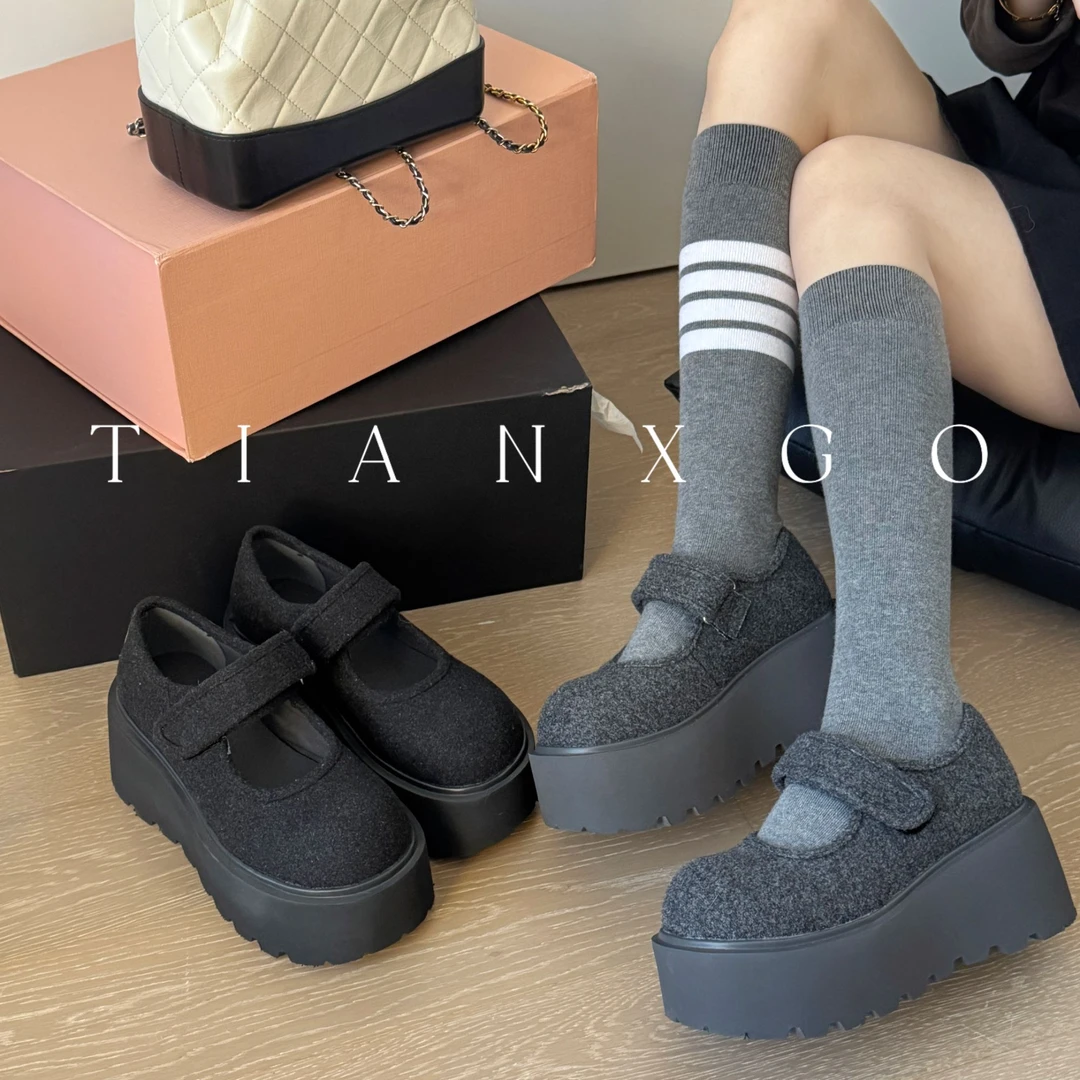 TIANXGO | 25new 毛呢圆头毛毛鞋一字魔术贴玛丽珍女鞋厚底增高