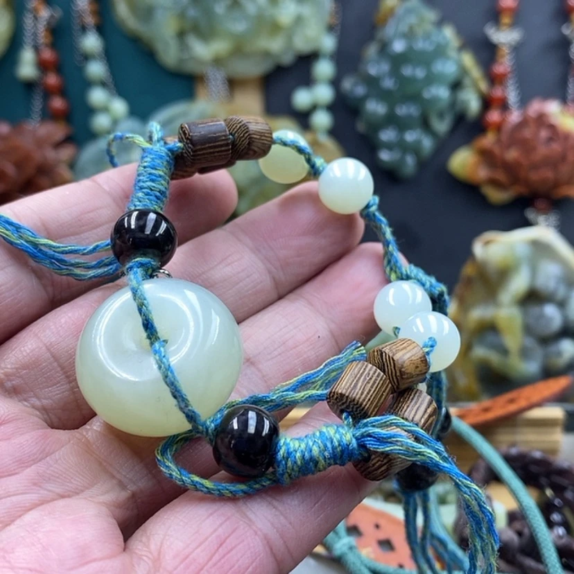 【闪购商品】未镶嵌岫玉手牌
