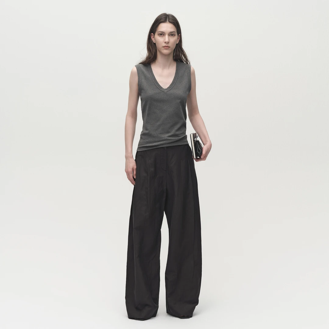 白弓BAIGONG/2025新款铜氨丝立裁打枣肌理纹直筒休闲裤55521X