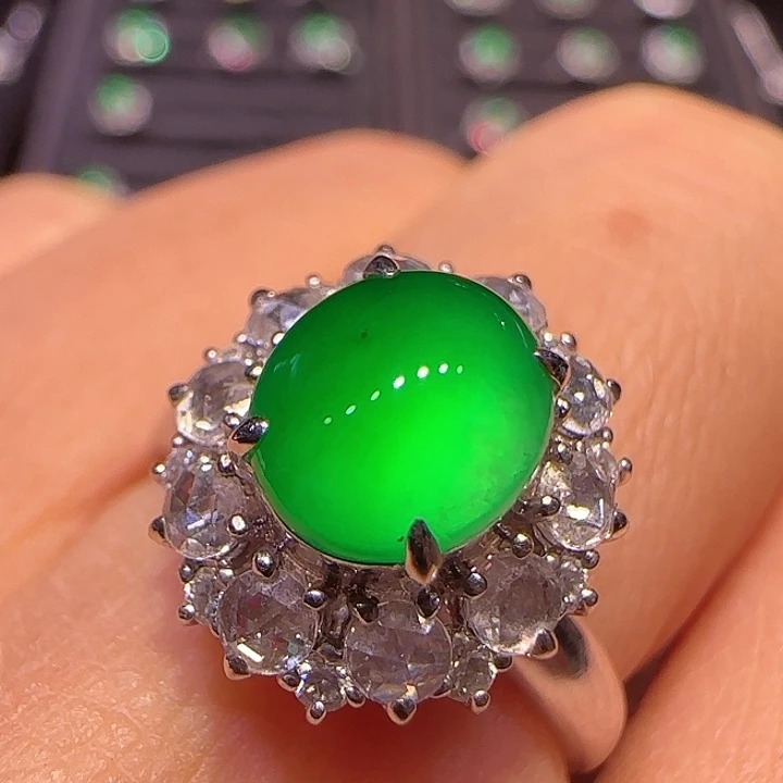 翡翠戒指18K金镶嵌戒指