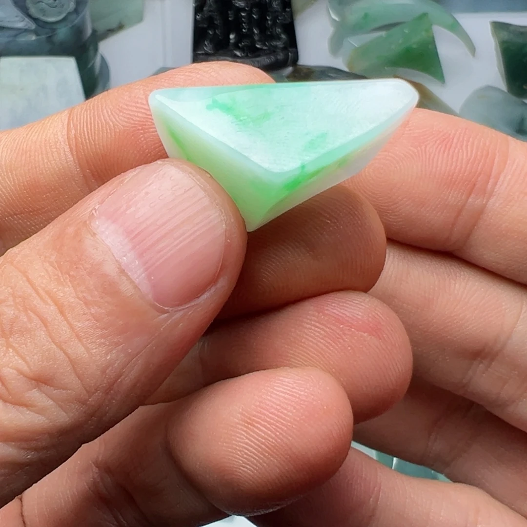 定制翡翠未镶嵌不包工