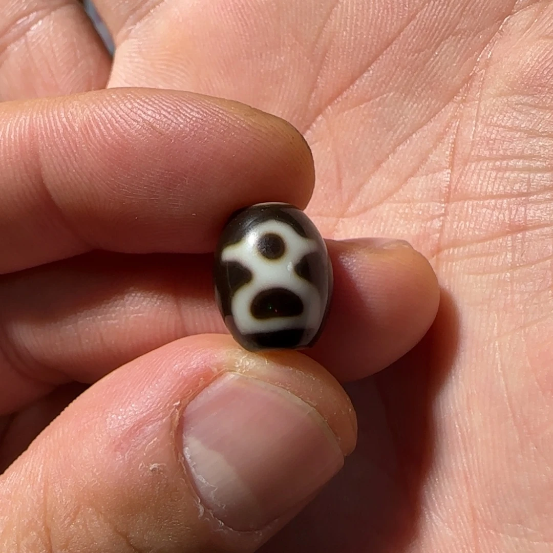 跃***试玛瑙/玉髓未镶嵌颈饰