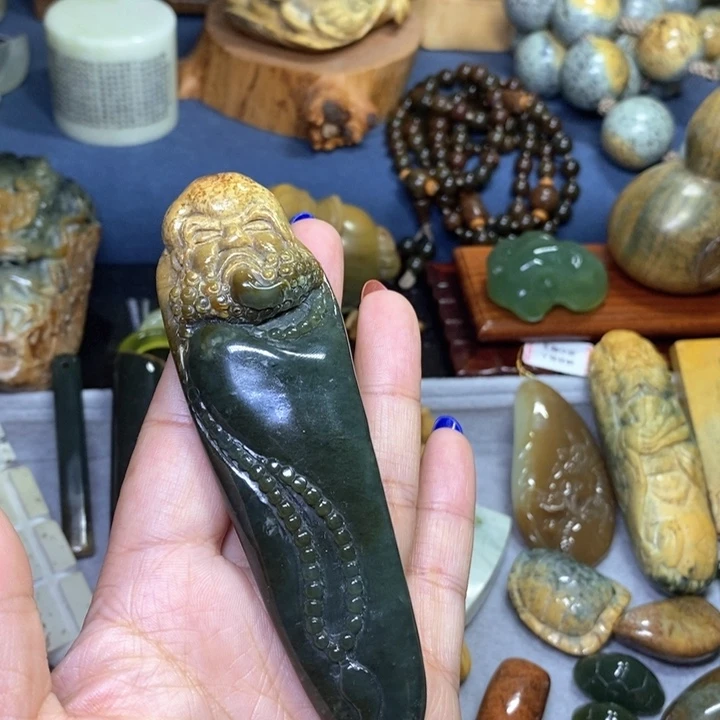 岫岩河磨玉（透闪石质玉）把件未镶嵌