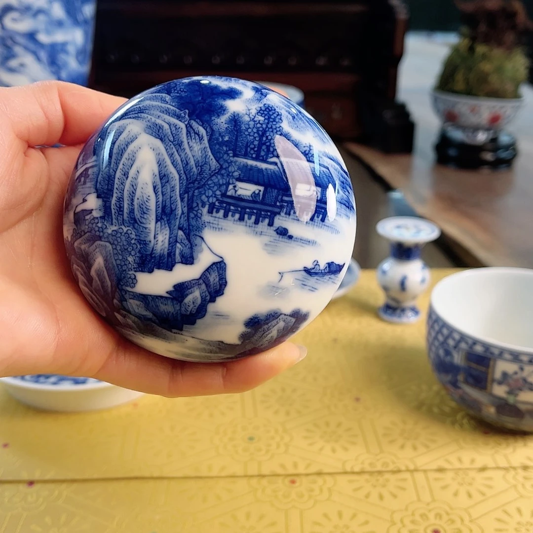 子*泽善堂青花山水印泥盒