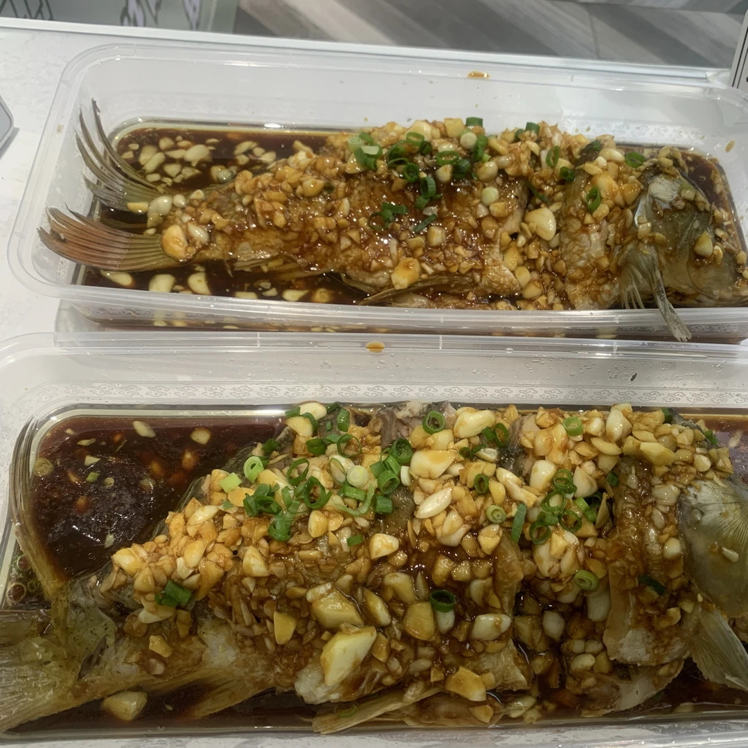 年年有余蒜香鲤鱼