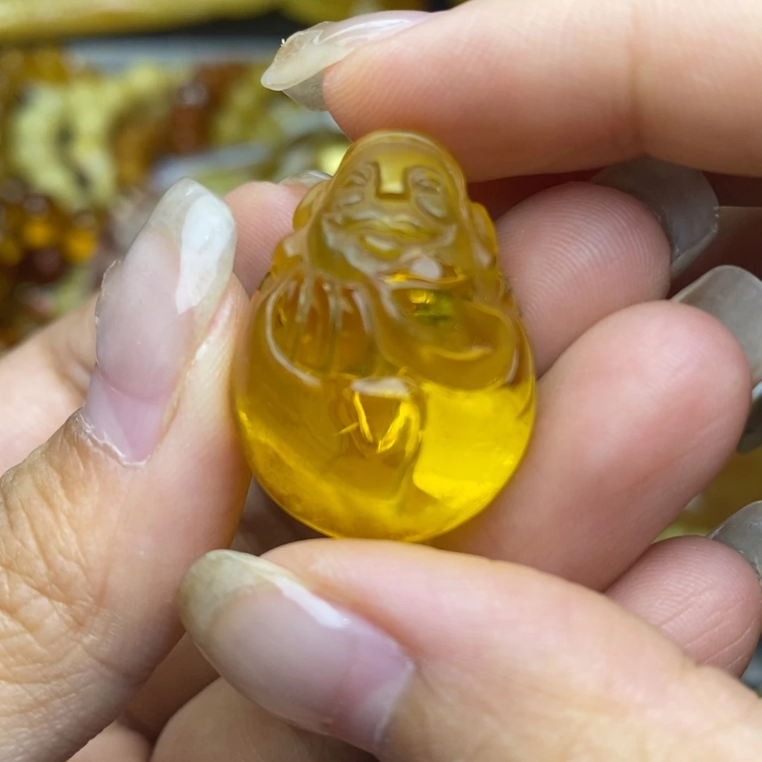未镶嵌琥珀珠宝奇石