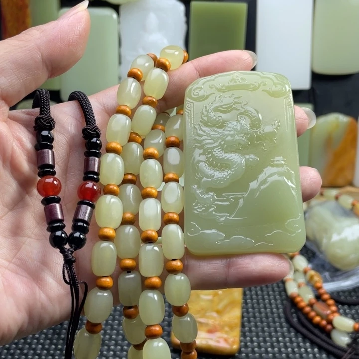 往***风新疆昆仑山料生肖龙