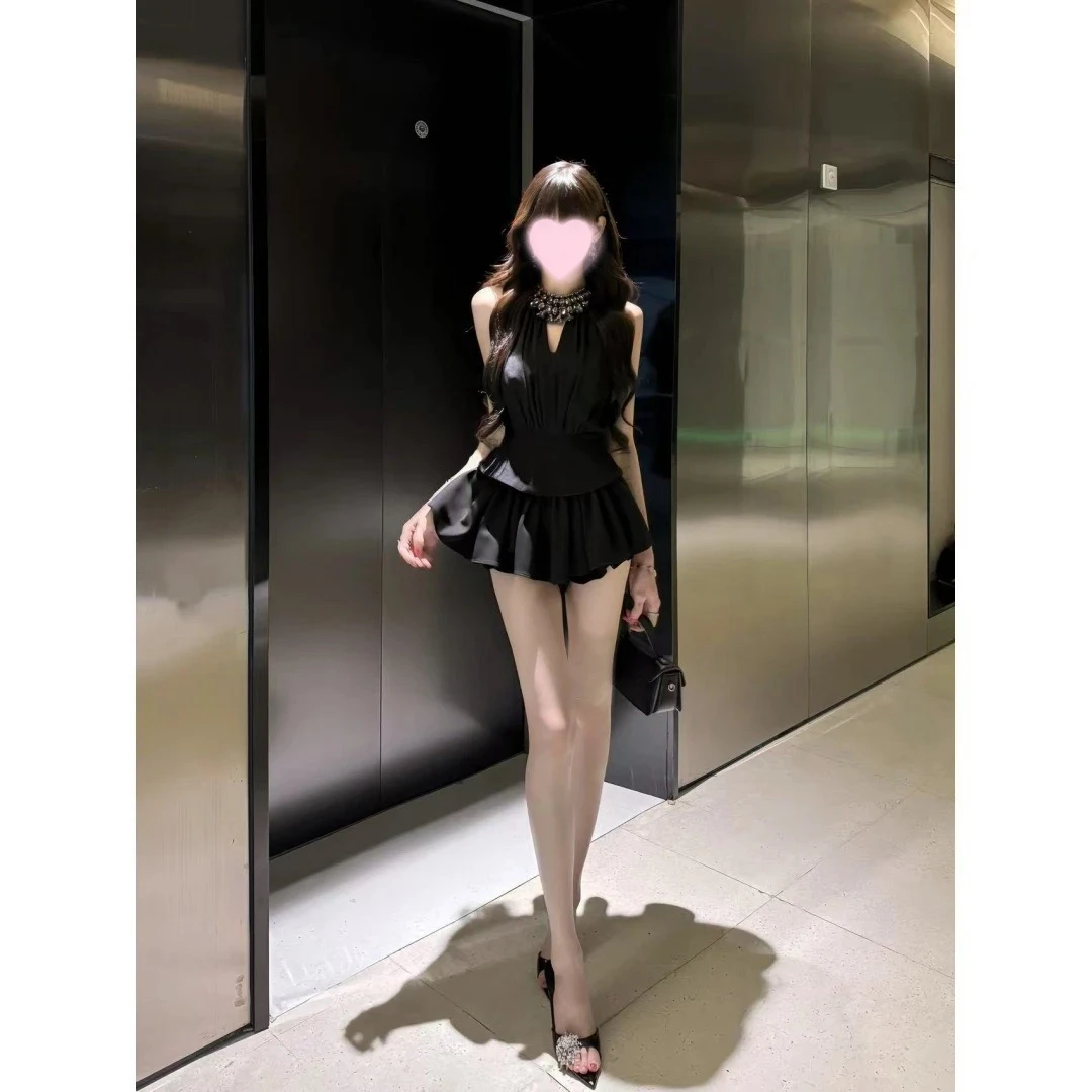 纯欲辣妹气质挂脖钉珠镂空无袖上衣裙裤女装2025纯欲风套装