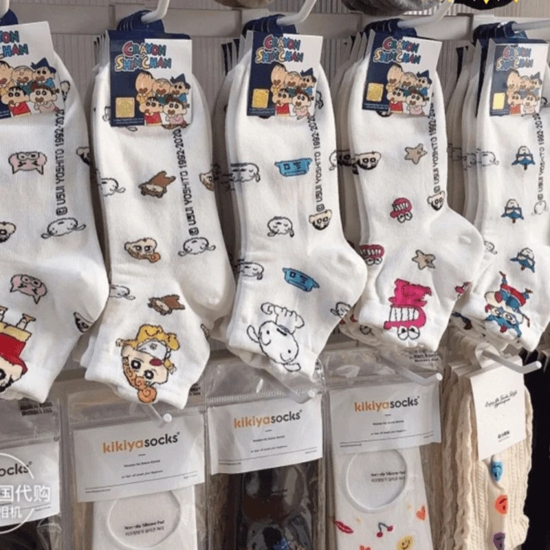 袜子女春季新款卡通袜子中筒袜子女蜡笔小新短袜可爱动漫卡通低帮