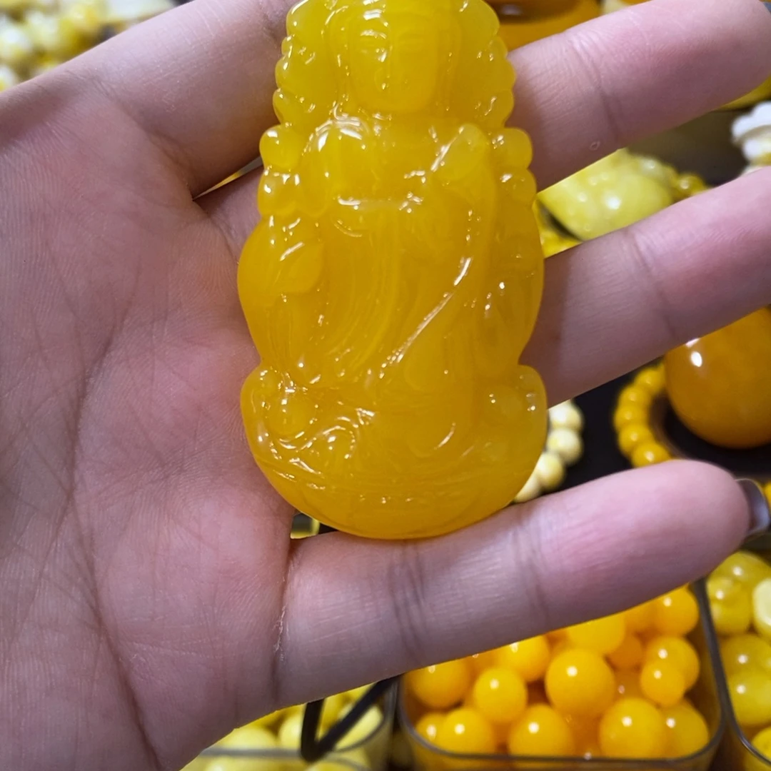 Z****精品观音吊坠鸡油黄