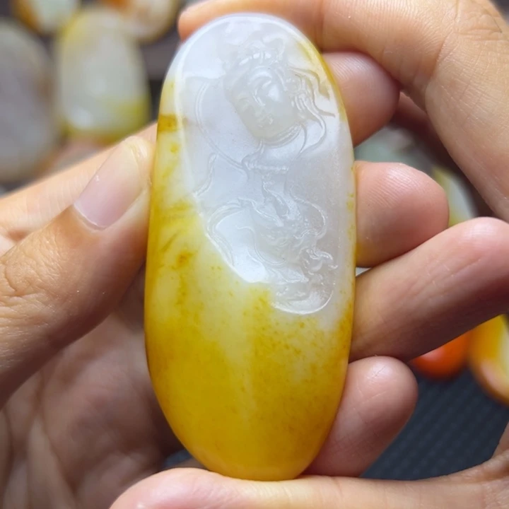 颈饰未镶嵌和田玉
