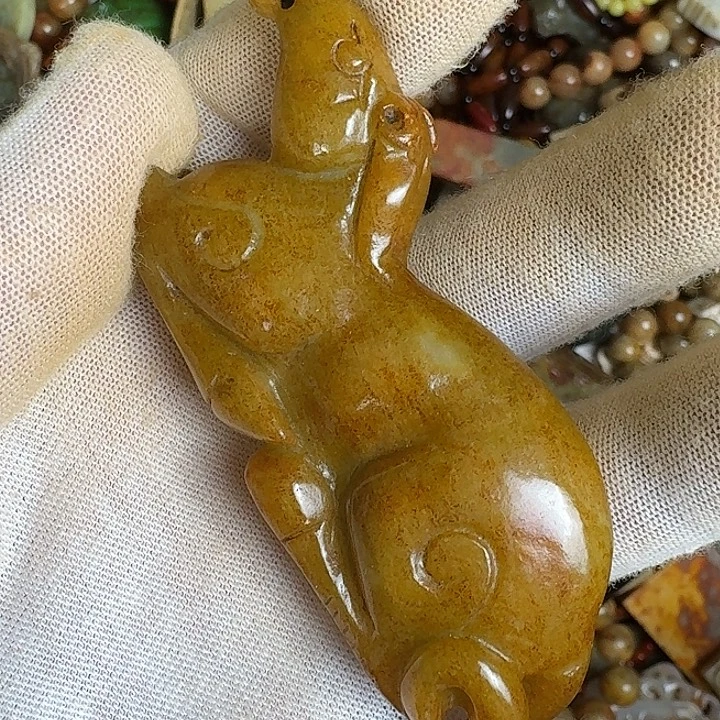 和田玉未镶嵌挂件