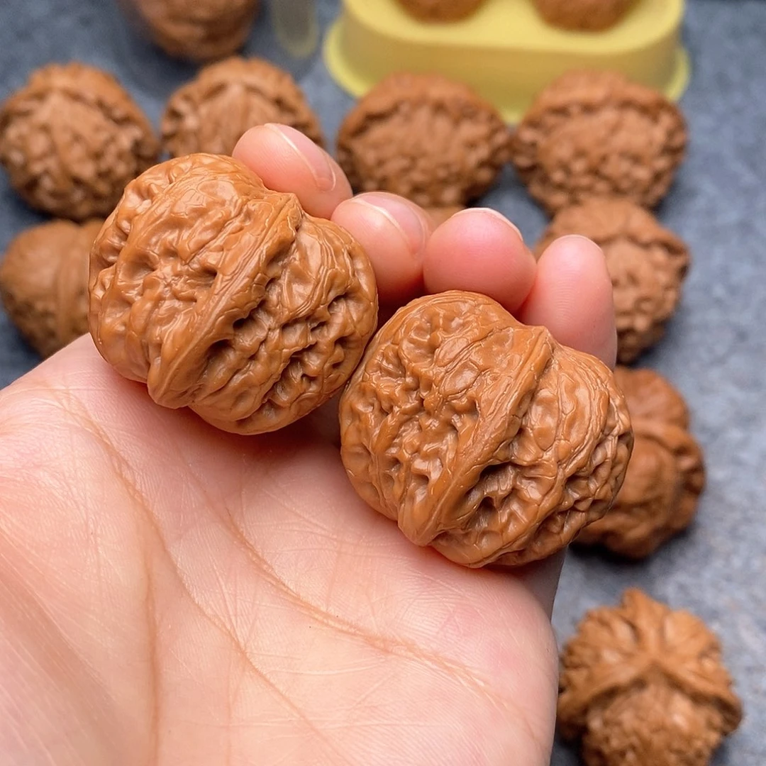文玩核桃把件元宝35尺精品
