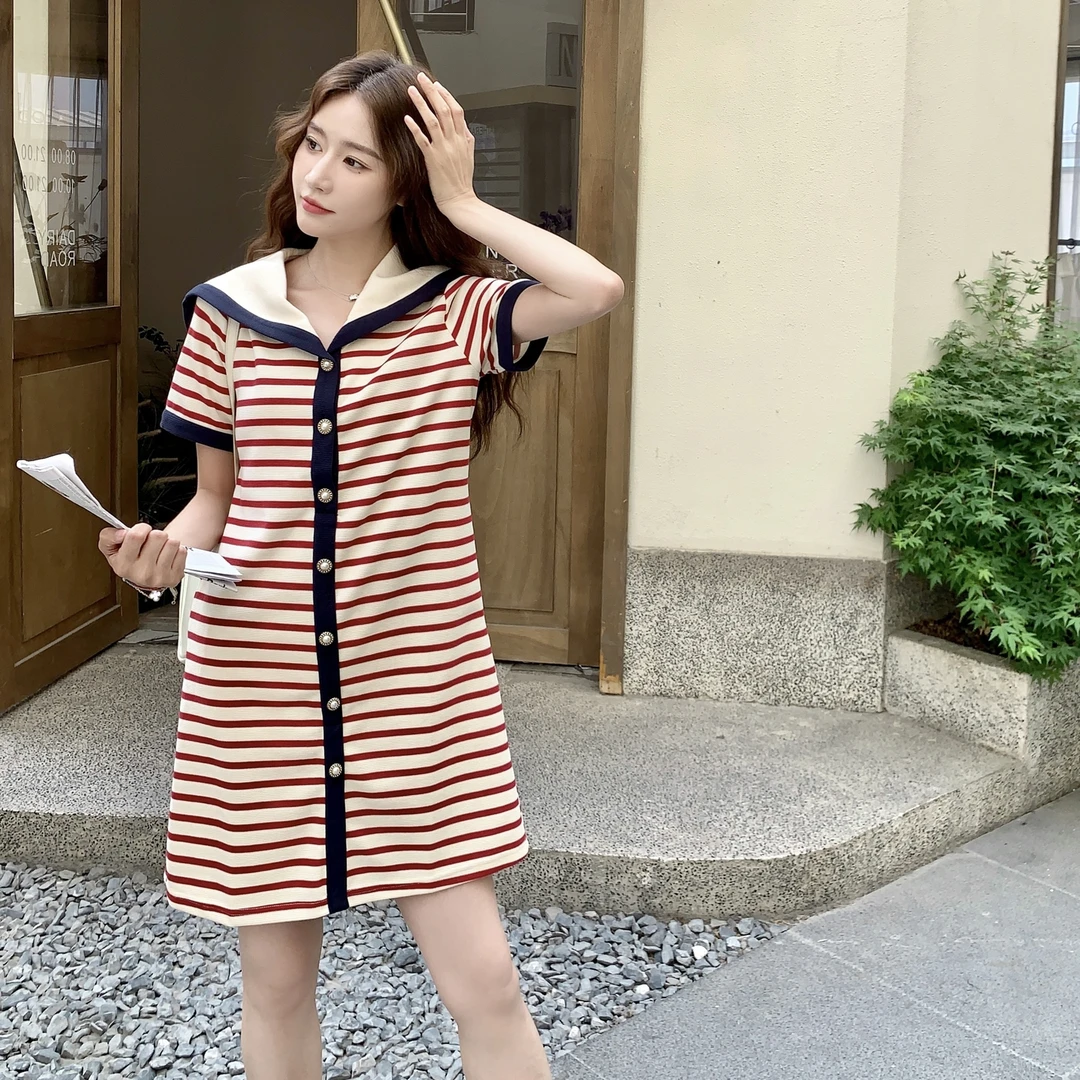 超好看条纹海军领连衣裙女2025夏季法式小个子气质独特漂亮短裙子
