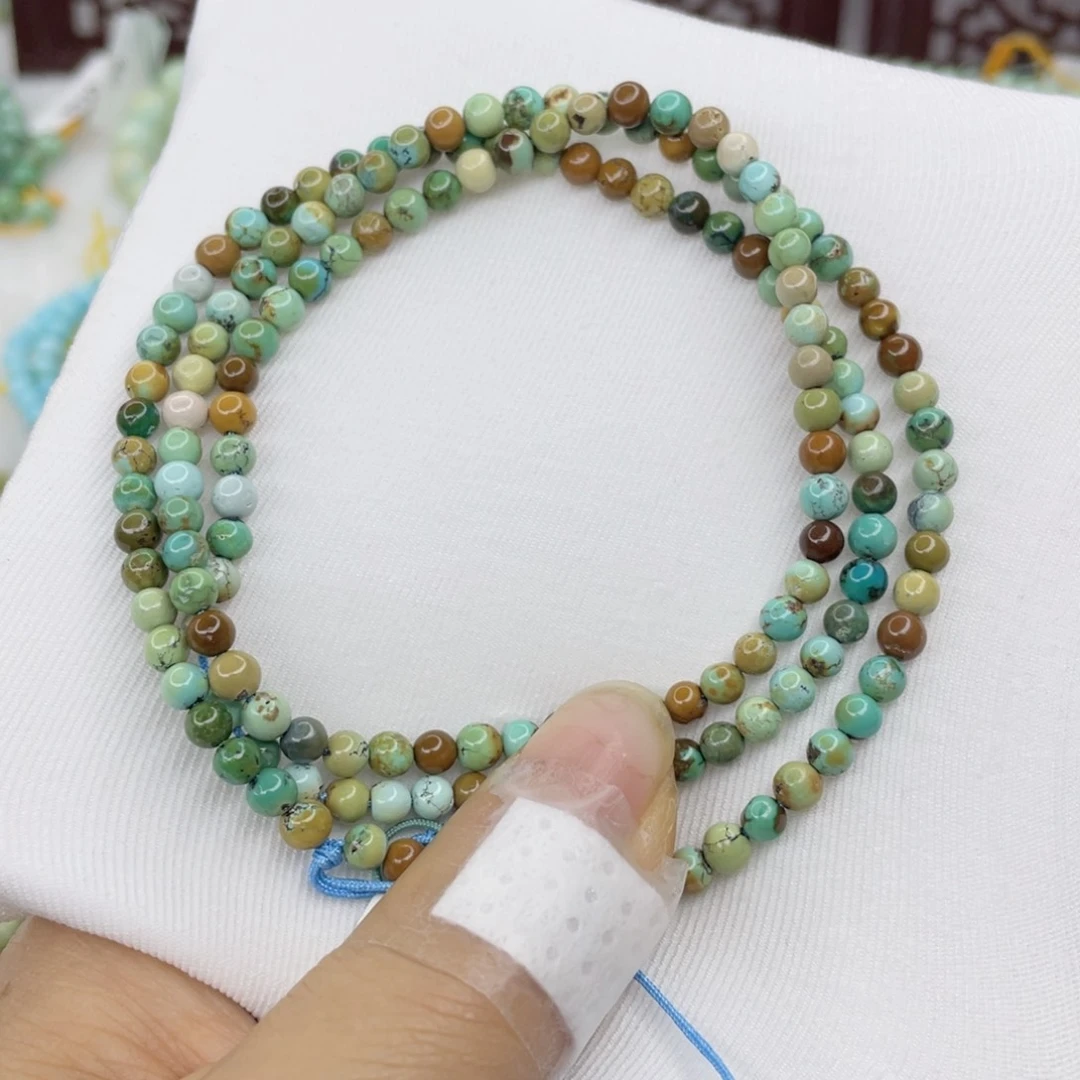 绿松石未镶嵌颈饰