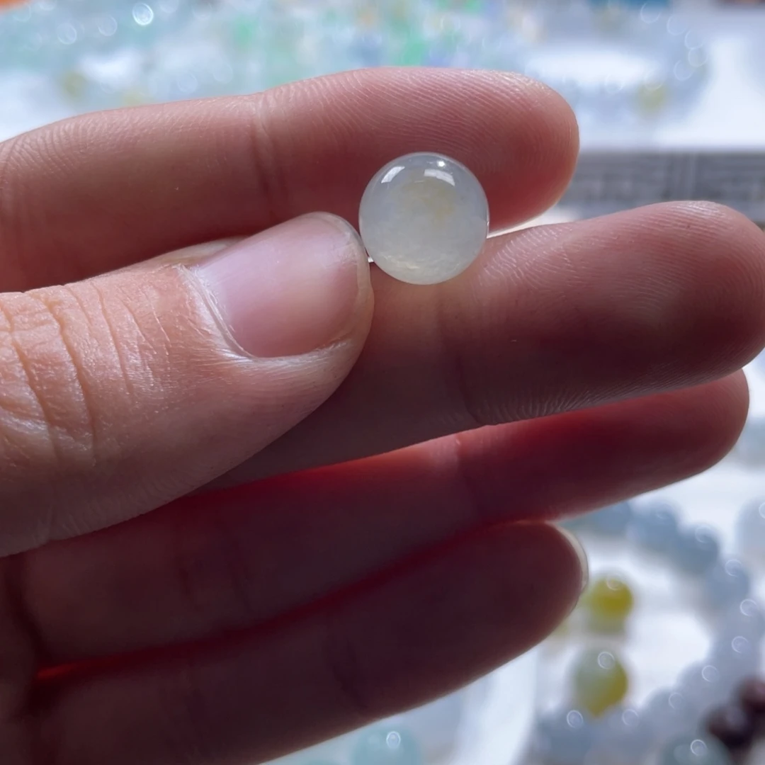 所****定制翡翠未镶嵌打孔不退不换，天然翡翠A货