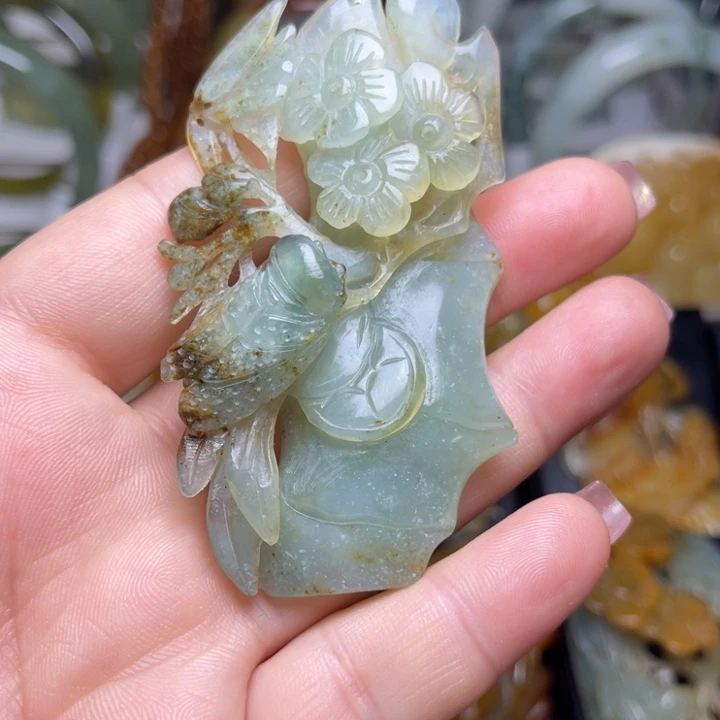 蛇纹石玉未镶嵌挂件