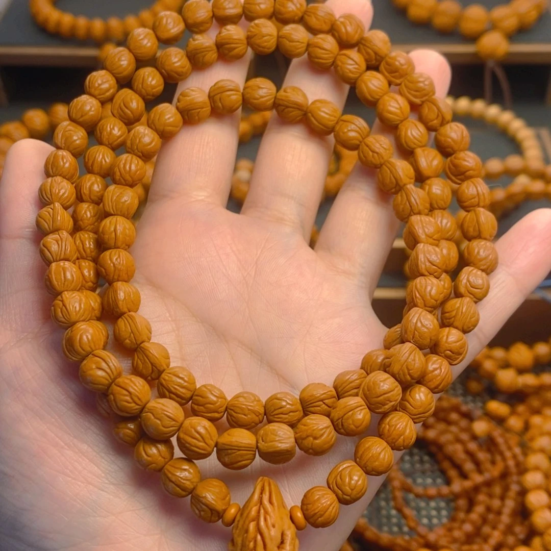 张***.吊坠桃核秦岭森林08