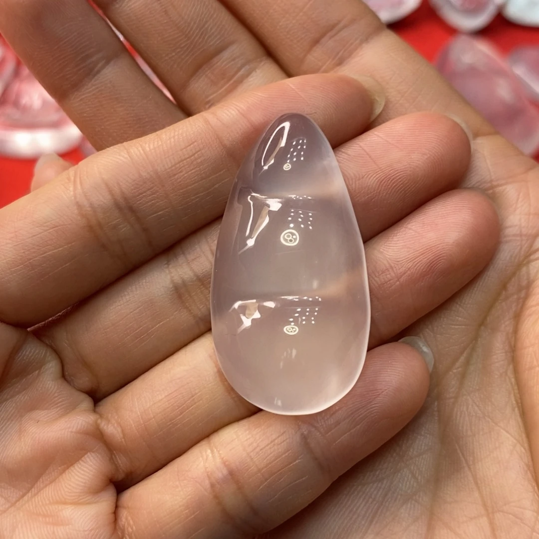 石英质玉未镶嵌吊坠