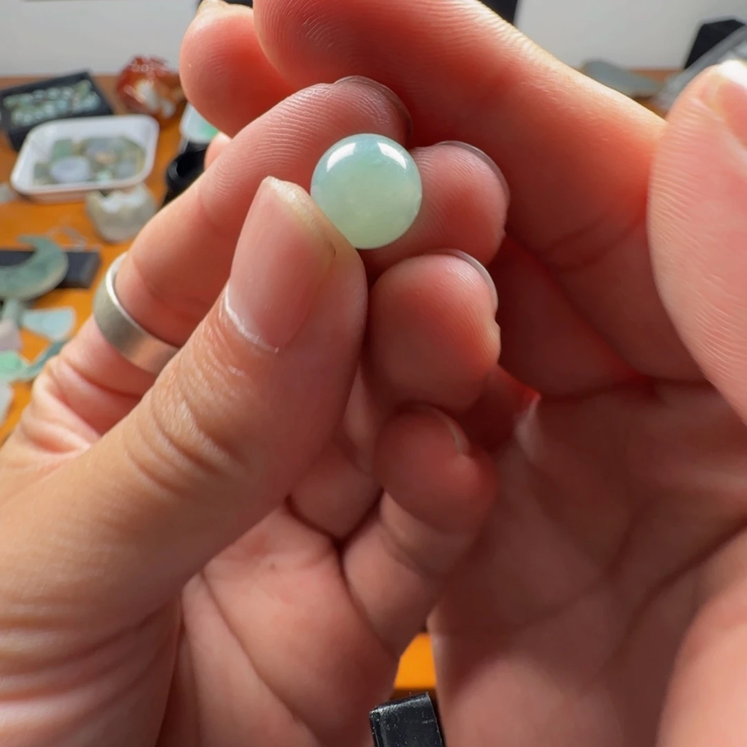 定制翡翠未镶嵌11mm珠子