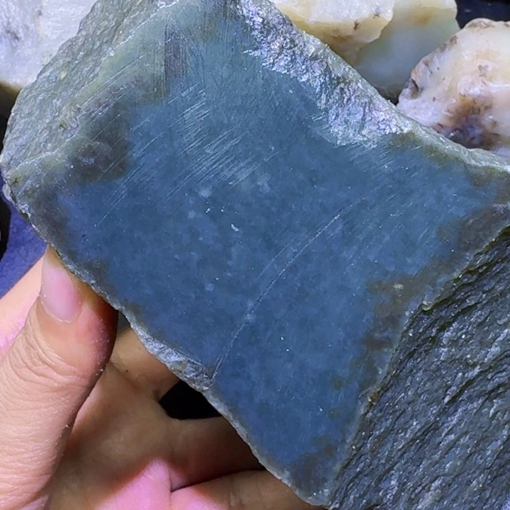 和田玉未镶嵌珠宝半成品