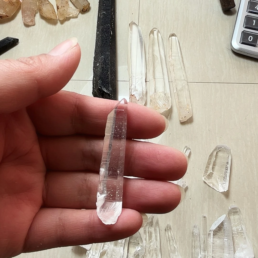 J***y未镶嵌水晶珠宝半成品