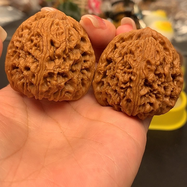 文玩核桃吊坠淡*辉42南疆石
