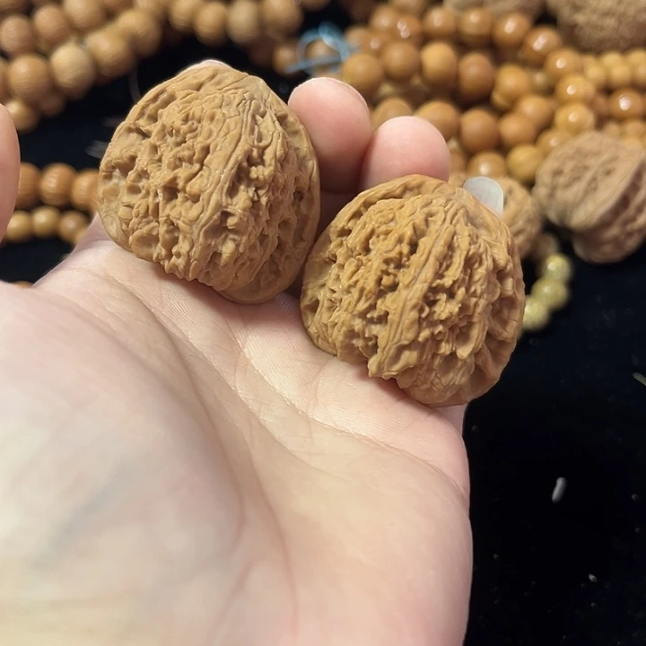 把件文玩核桃40左右南疆，编号039