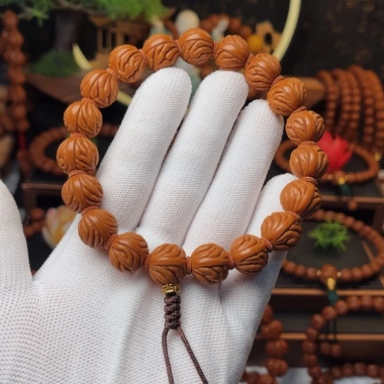 吊坠桃核祥云手持14