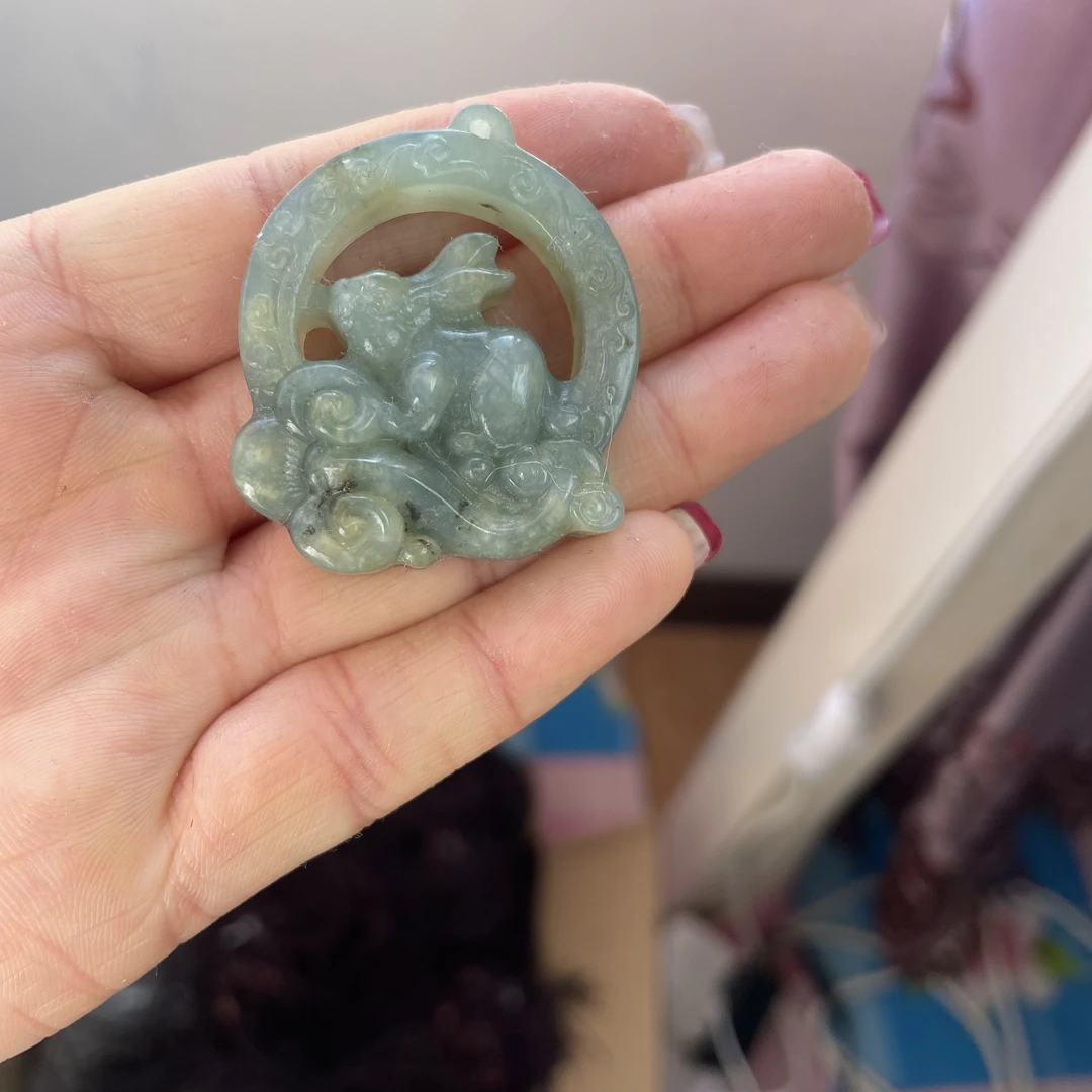 岫玉蓝墨兔子吊坠