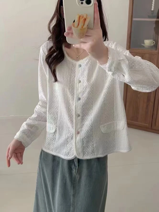 新款文艺范提花彩扣开衫