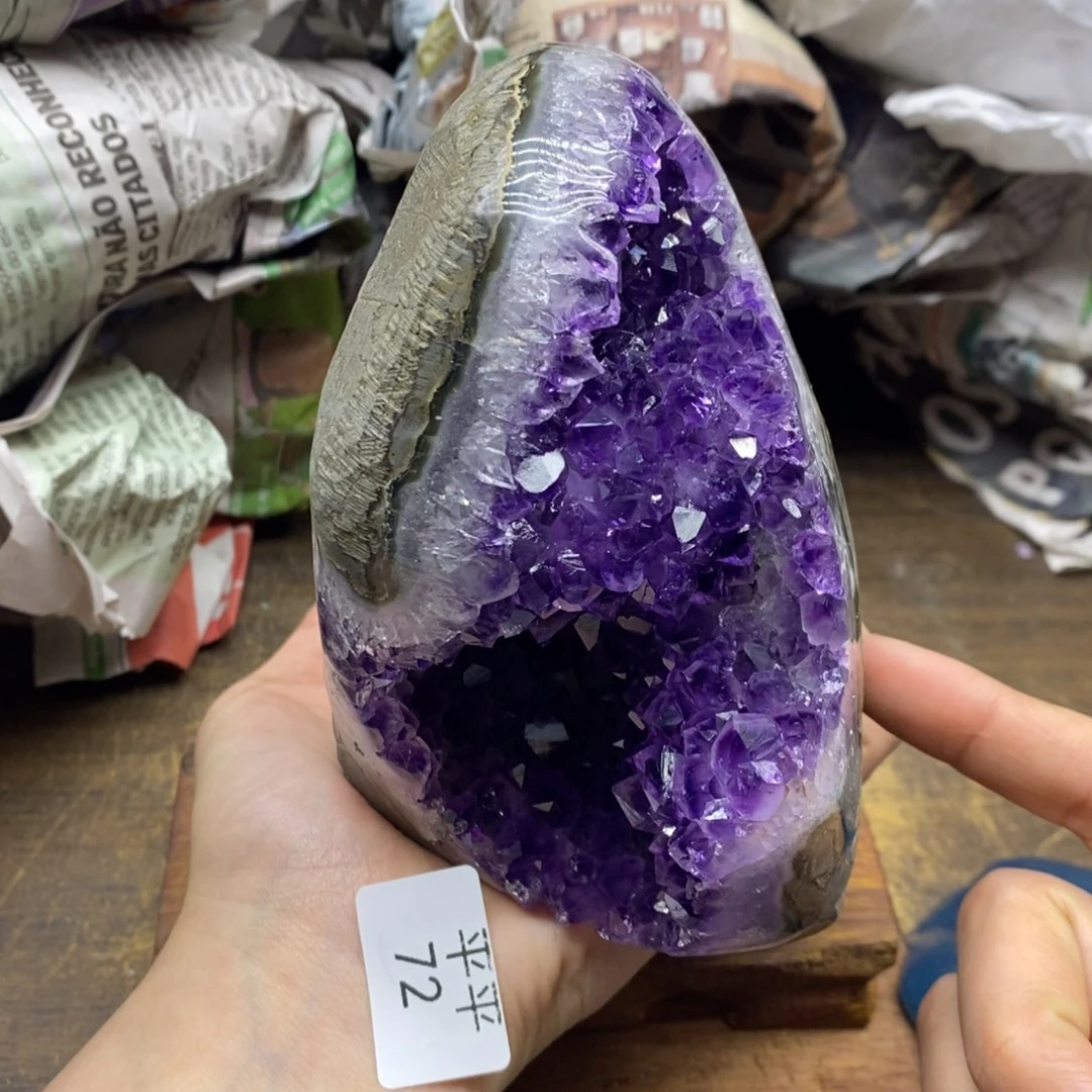 水晶乌拉圭未镶嵌