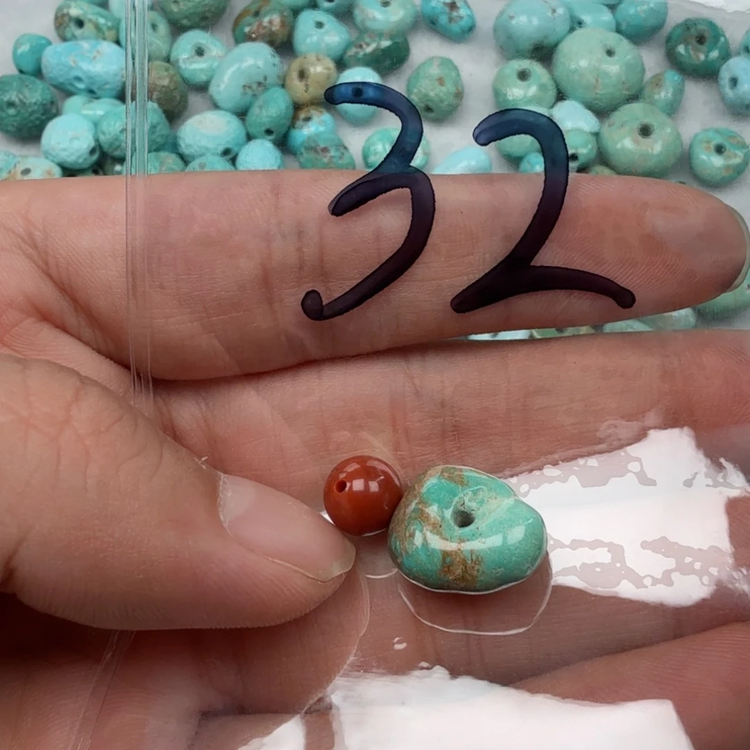 南红玛瑙未镶嵌珠宝奇石